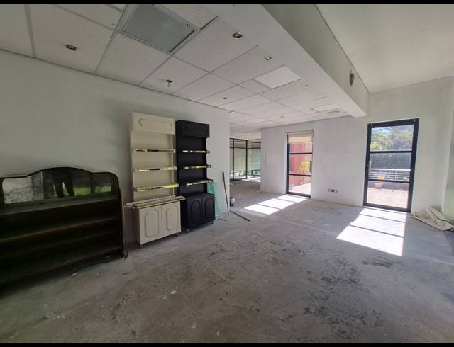 122M² OFFICE TO LET IN SANDTON CENTRAL